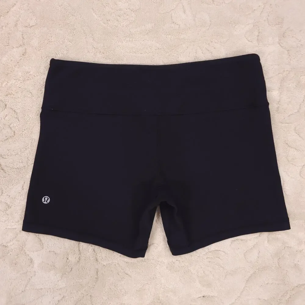 Lululemon Reverse Groove Short Black Sz 8 - Picture 6 of 8